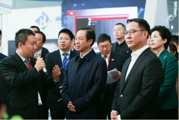 深信服亮相智能制造大会,各级领导莅临考察 深信服亮相智能制造大会,各级领导莅临考察
