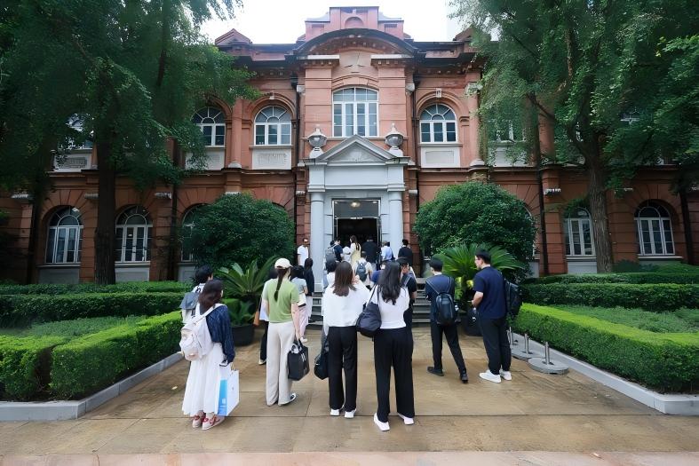 參會嘉賓實地參觀