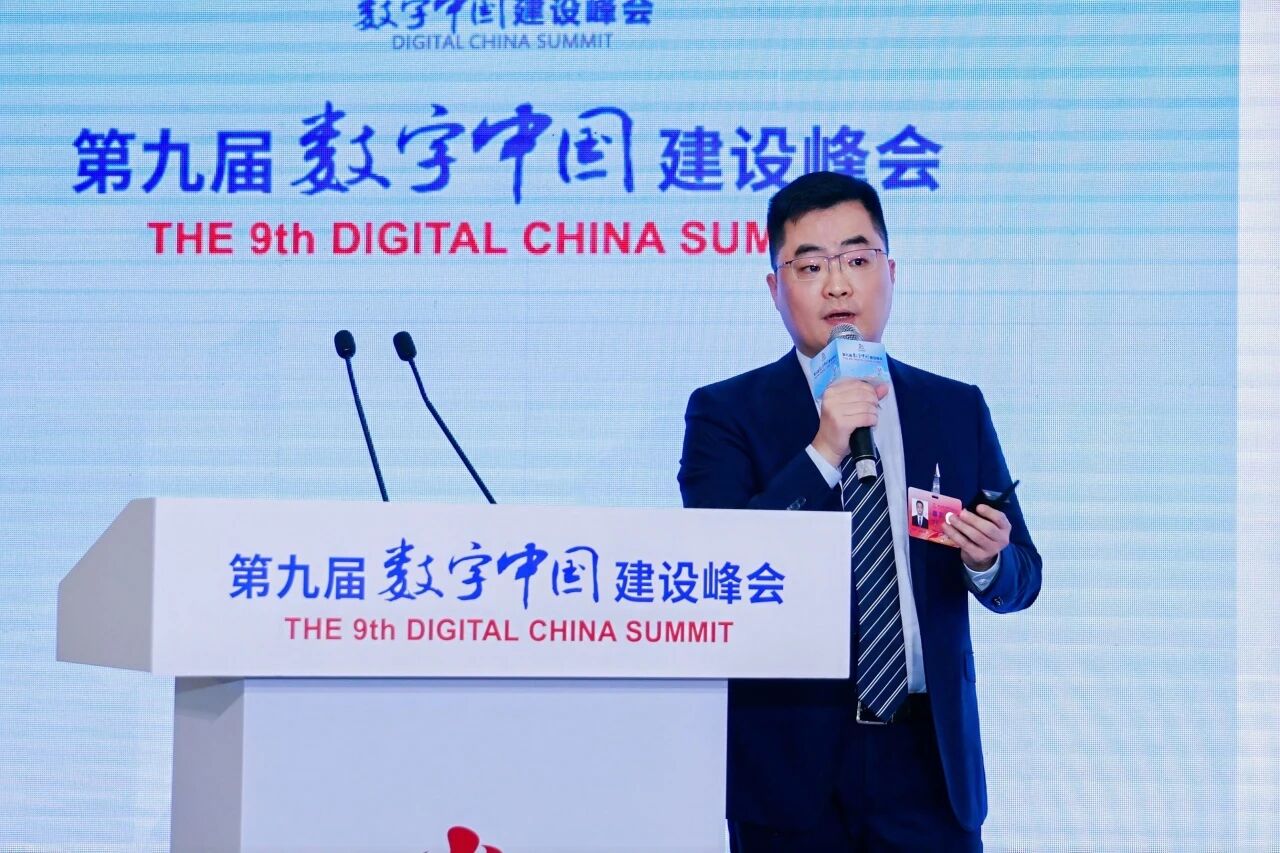 深信服副总裁 李新